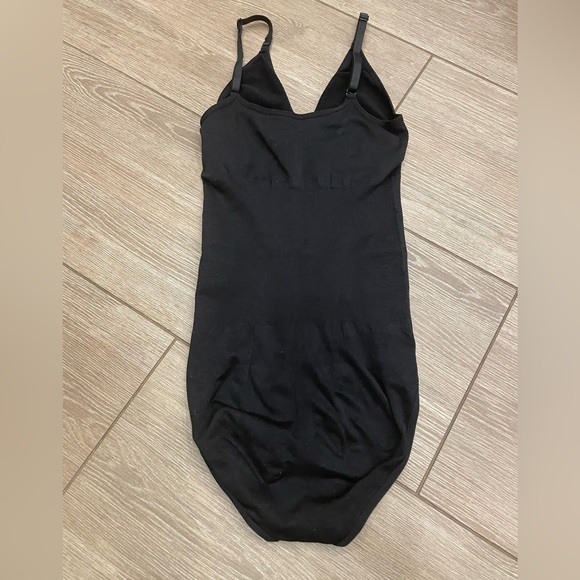 Luxmery Sculpting Shapewear Bodysuit - size XS/S - Picture 4 of 16